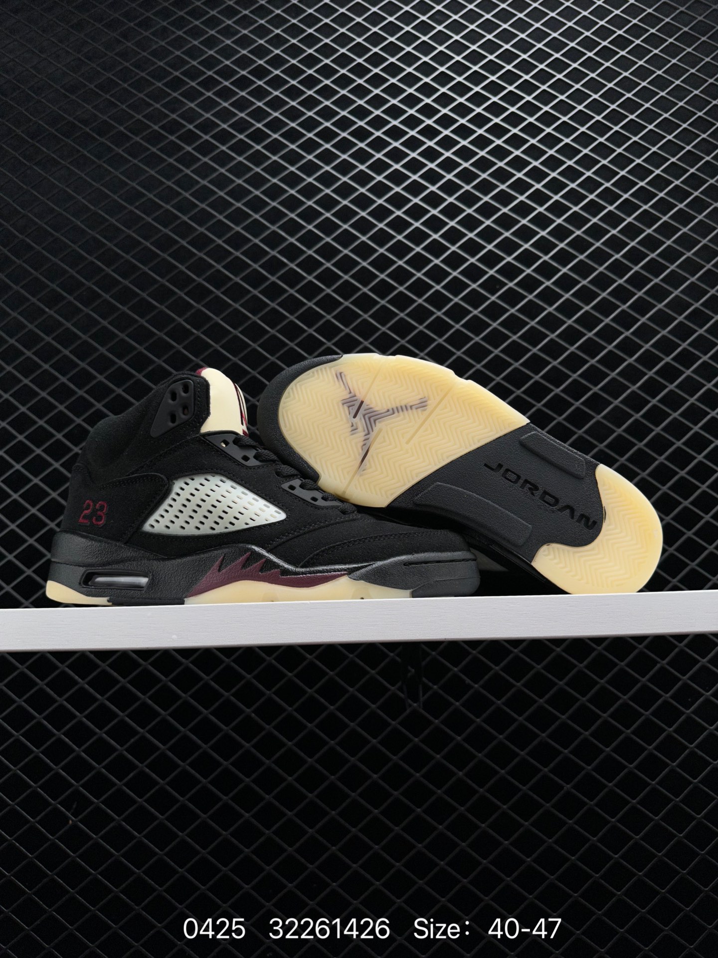 Air Jordan 5 Retro “Black Metallic”